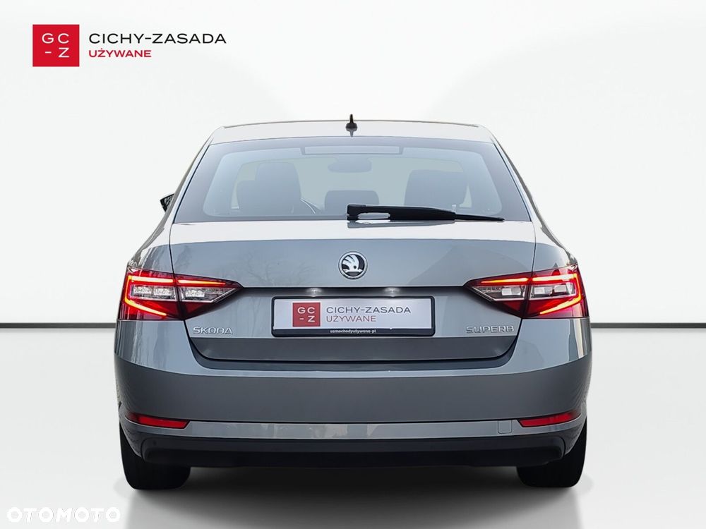 Skoda Superb 1.5 TSI Style DSG - 4