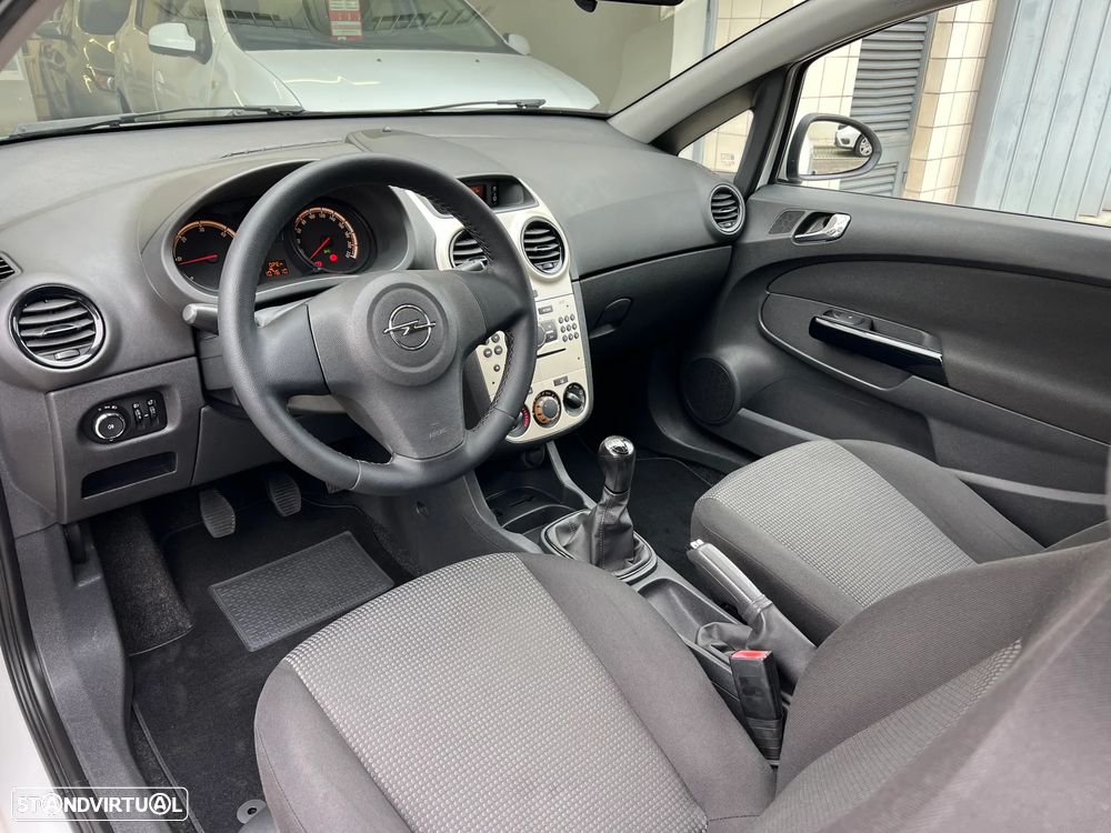 Opel Corsa 1.3 CDTI VAN AC - 9