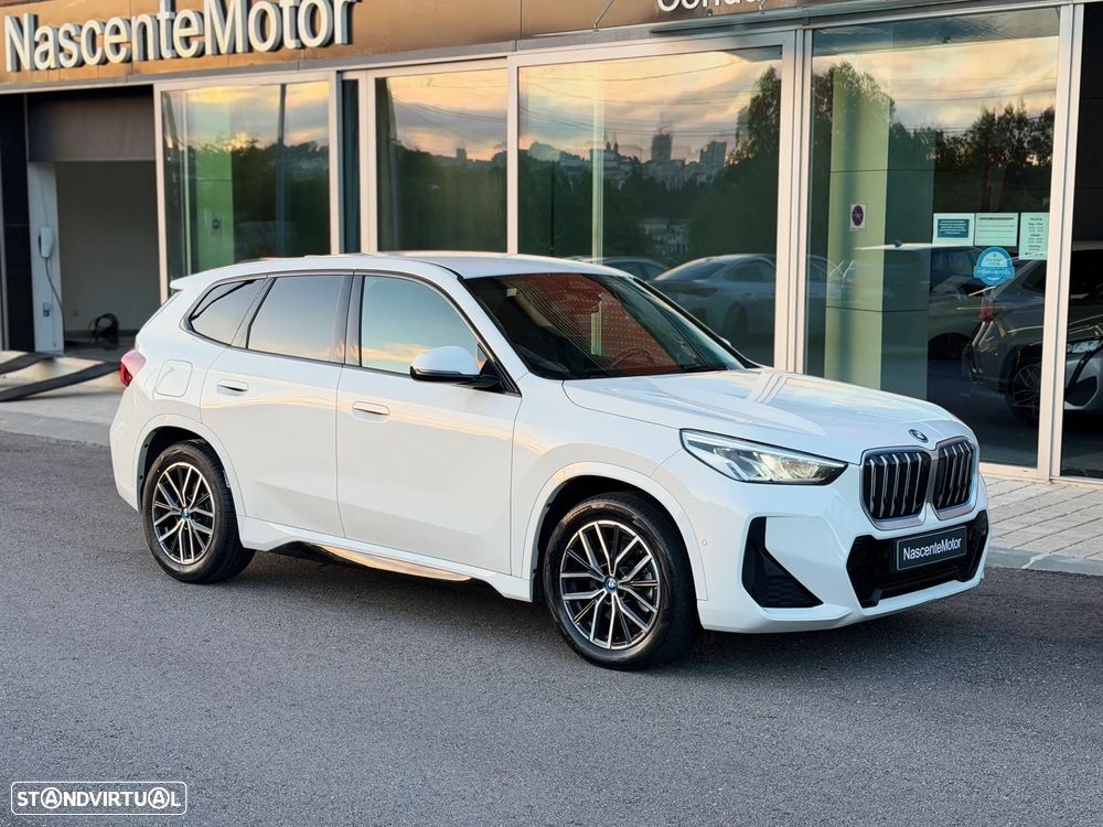 BMW iX1 xDrive30 Pack Desportivo M - 4