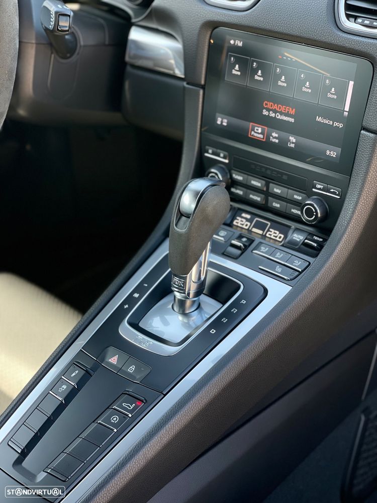 Porsche 718 Cayman 2.0 PDK - 17