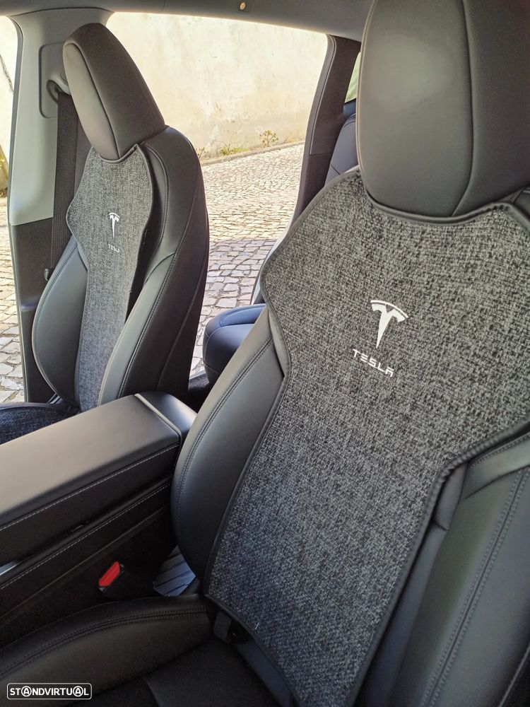 Tesla Model Y Long Range Tração Integral - 17