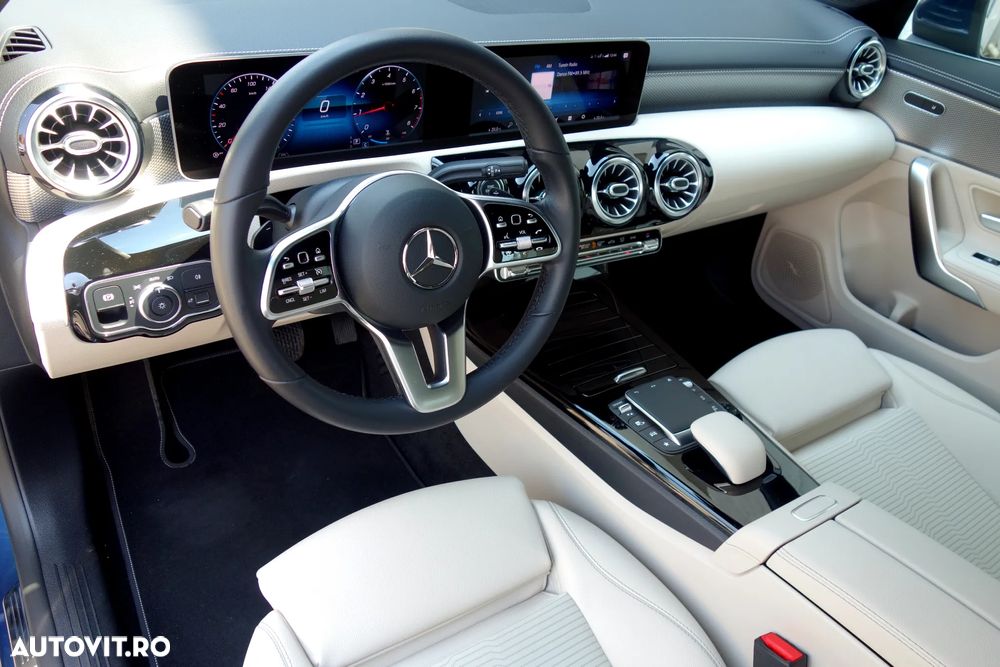 Mercedes-Benz CLA 200 7G-DCT Special Edition - 18
