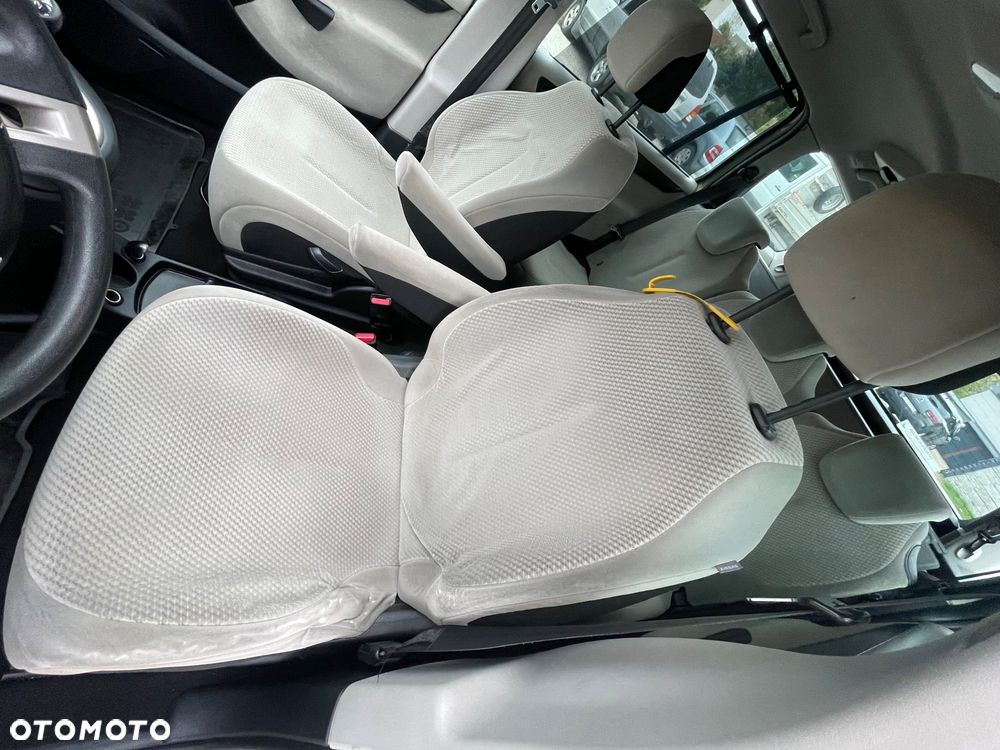 Citroën C4 Picasso - 10