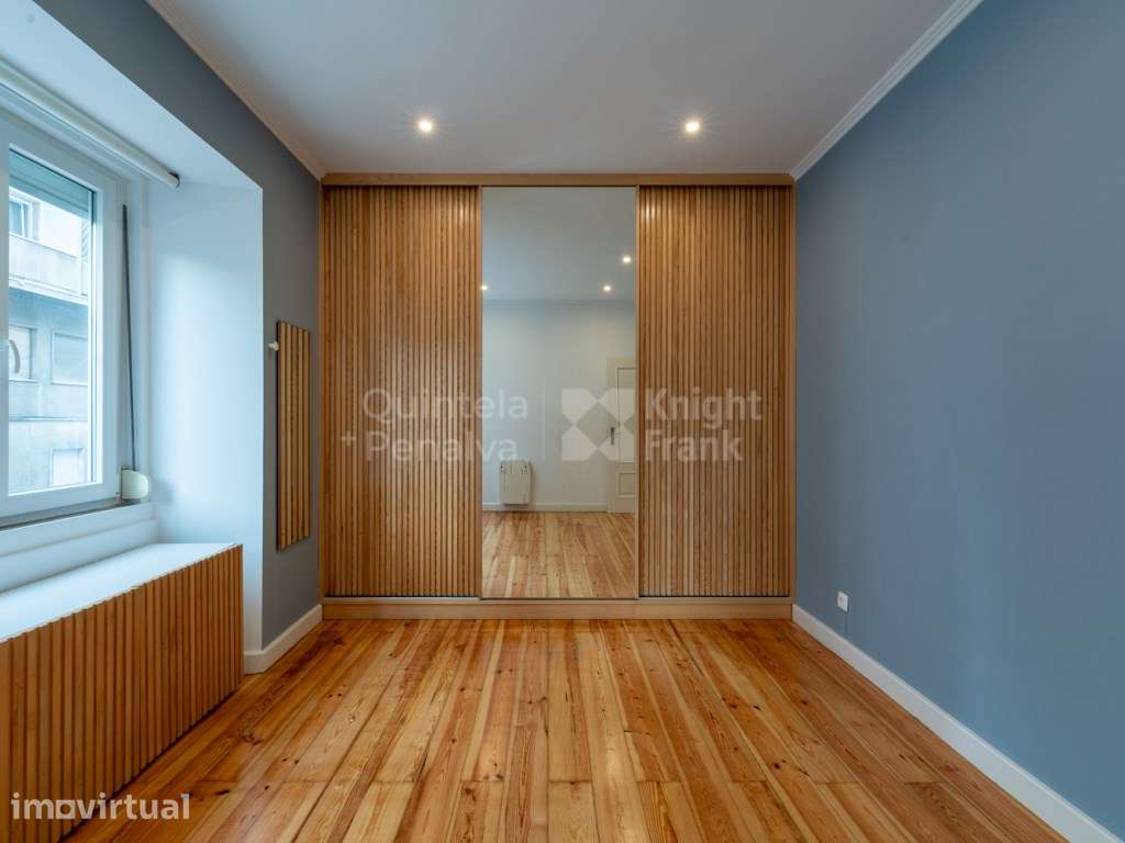 Apartamento T3 com logradouro para arrendamento em Lisboa