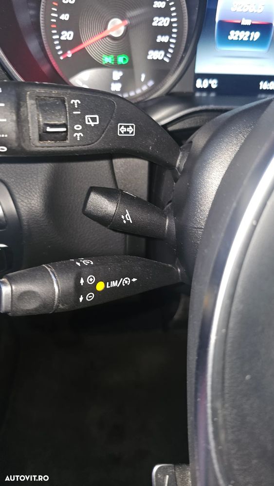 Mercedes-Benz GLC 250 d 4Matic 9G-TRONIC AMG Line - 11