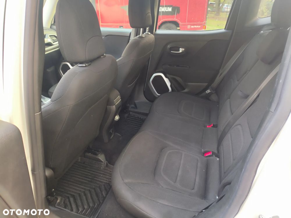 Jeep Renegade - 10