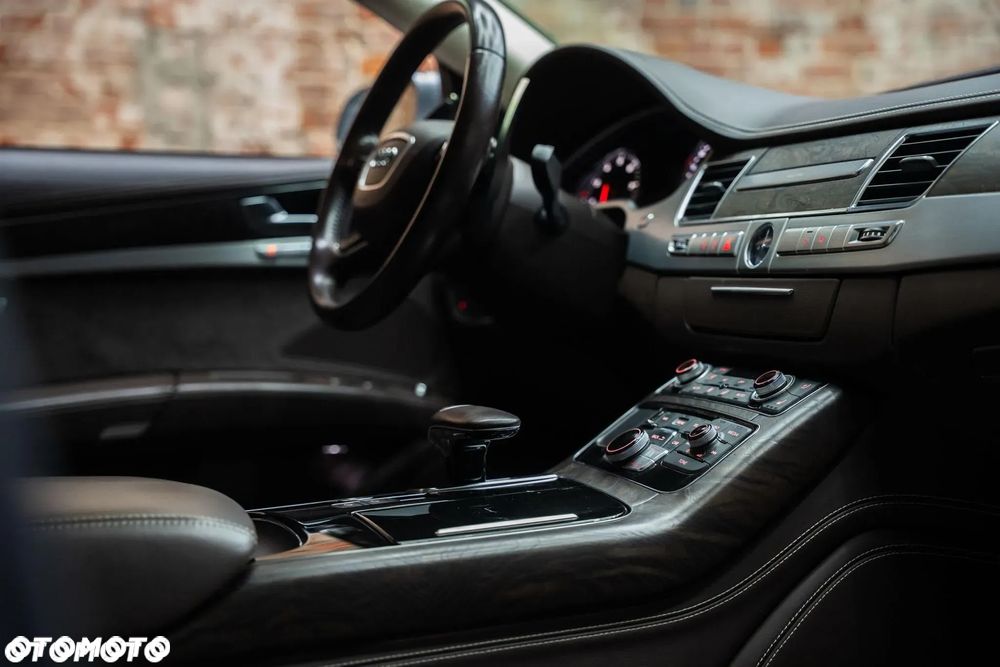 Audi A8 4.2 FSI quattro tiptronic - 37