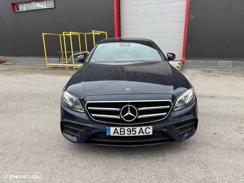Mercedes-Benz E 300 de AMG Line - 17
