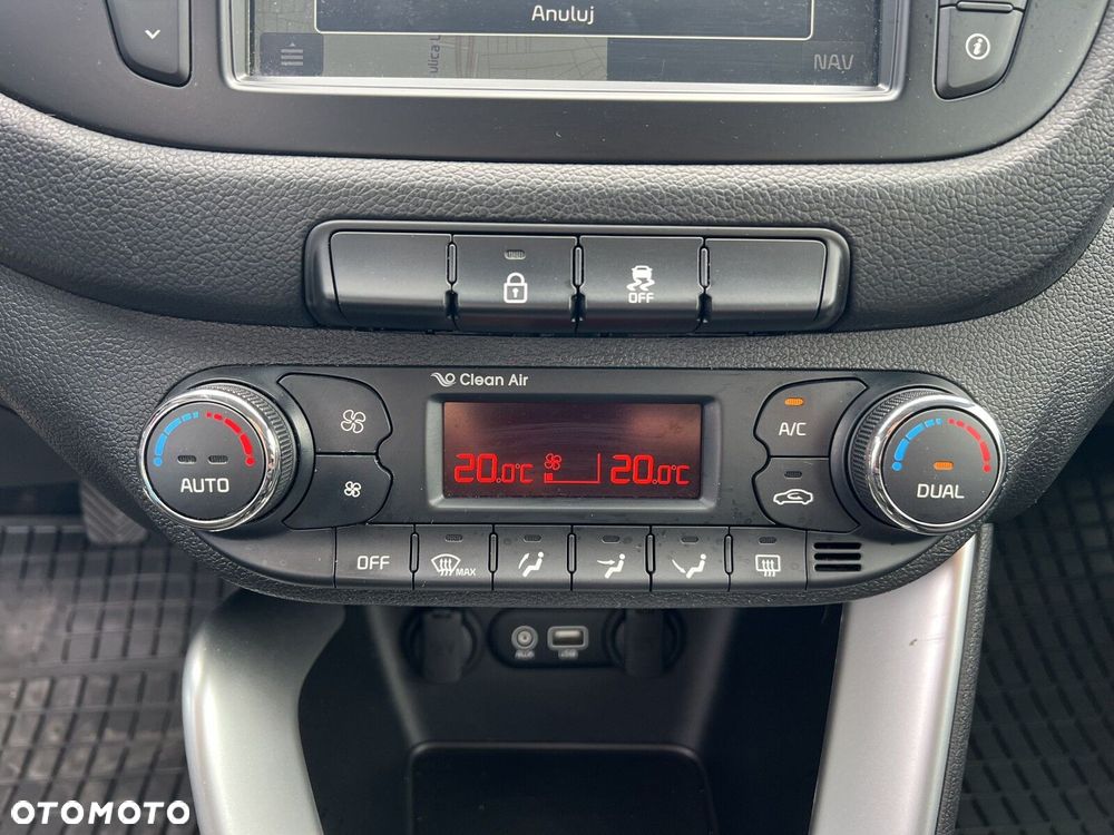 Kia Ceed - 11