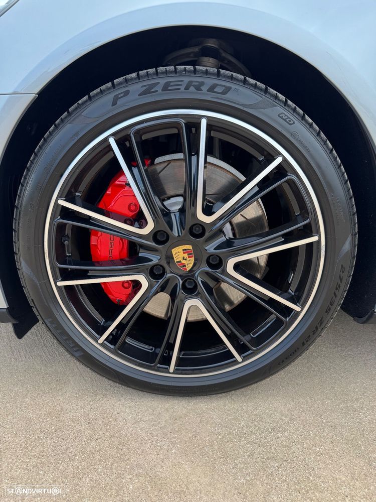 Porsche Panamera 4 E-Hybrid Platinum Edition com PDLS - 19