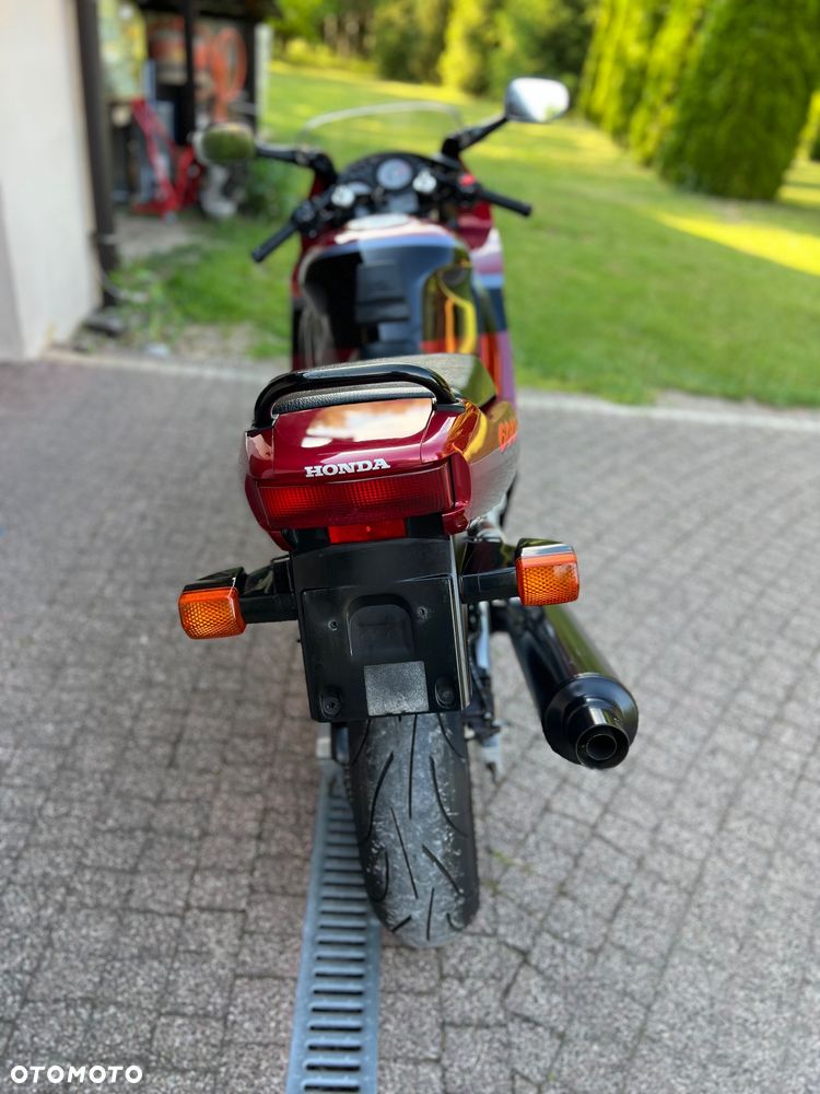 Honda CBR - 13