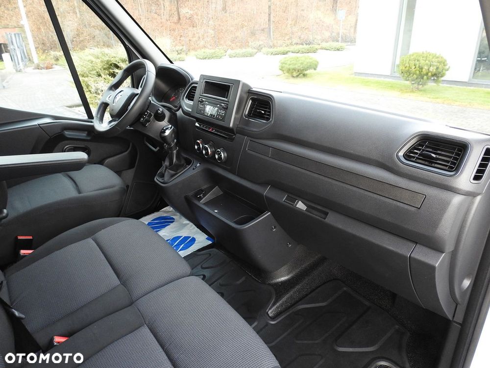 Renault MASTER PLANDEKA 10 PALET WEBASTO TEMPOMAT KLIMATYZACJA LEDY PNEUMATYKA  165KM - 39