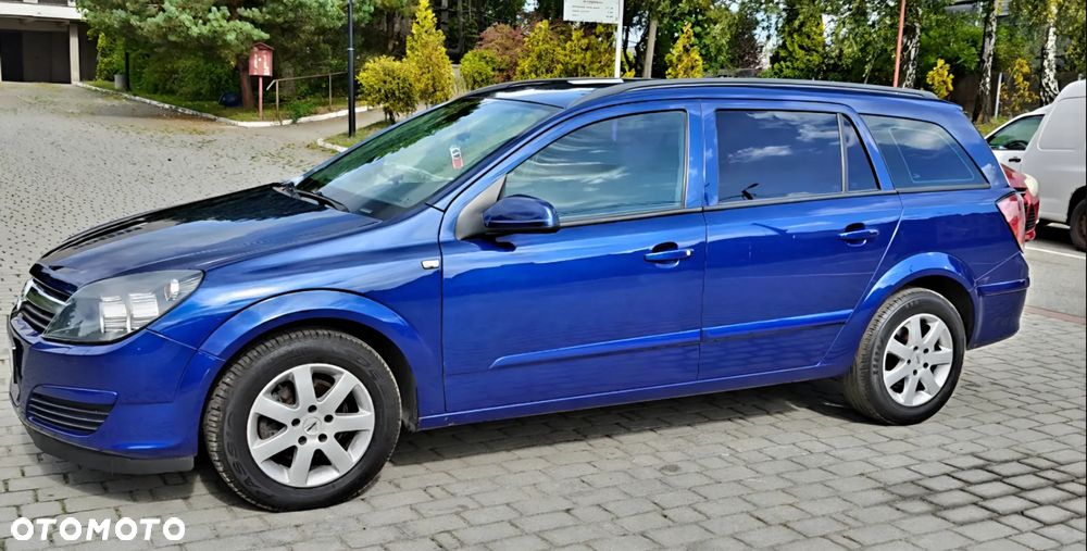 Opel Astra 1.4 Caravan Cosmo - 28