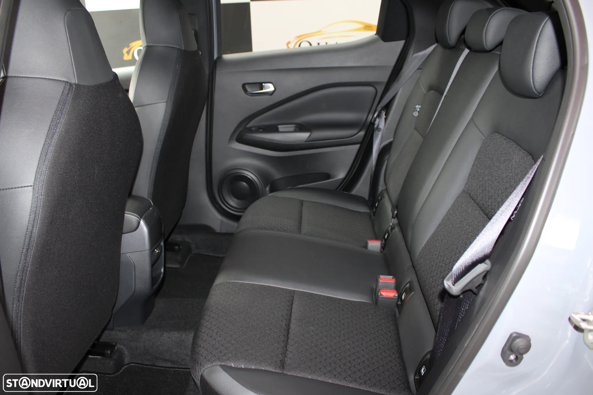 Nissan Juke 1.0 DIG-T N-Connecta - 10