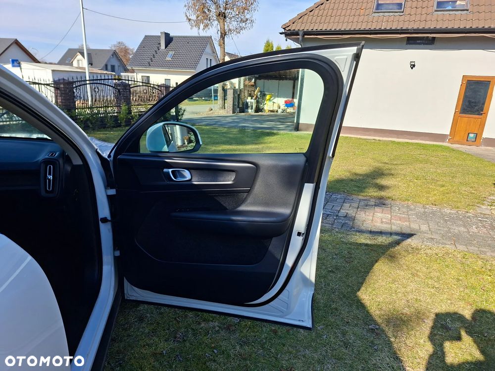 Volvo XC 40 D3 AWD Momentum - 18