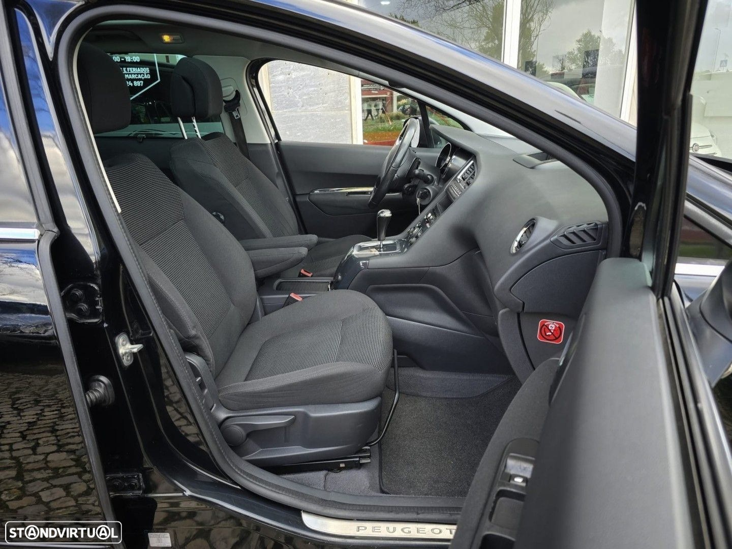 Peugeot 5008 1.6 E-HDi 7L Allure 2-Tronic 113g - 16