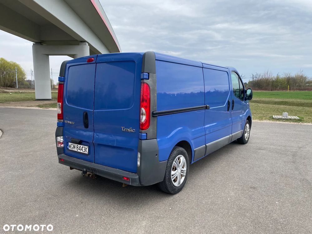 Renault trafic long - 4