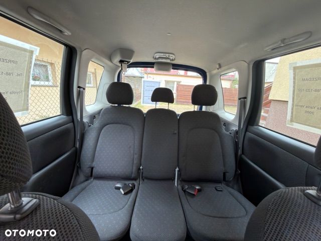 Toyota Yaris Verso 1.3 C - 22