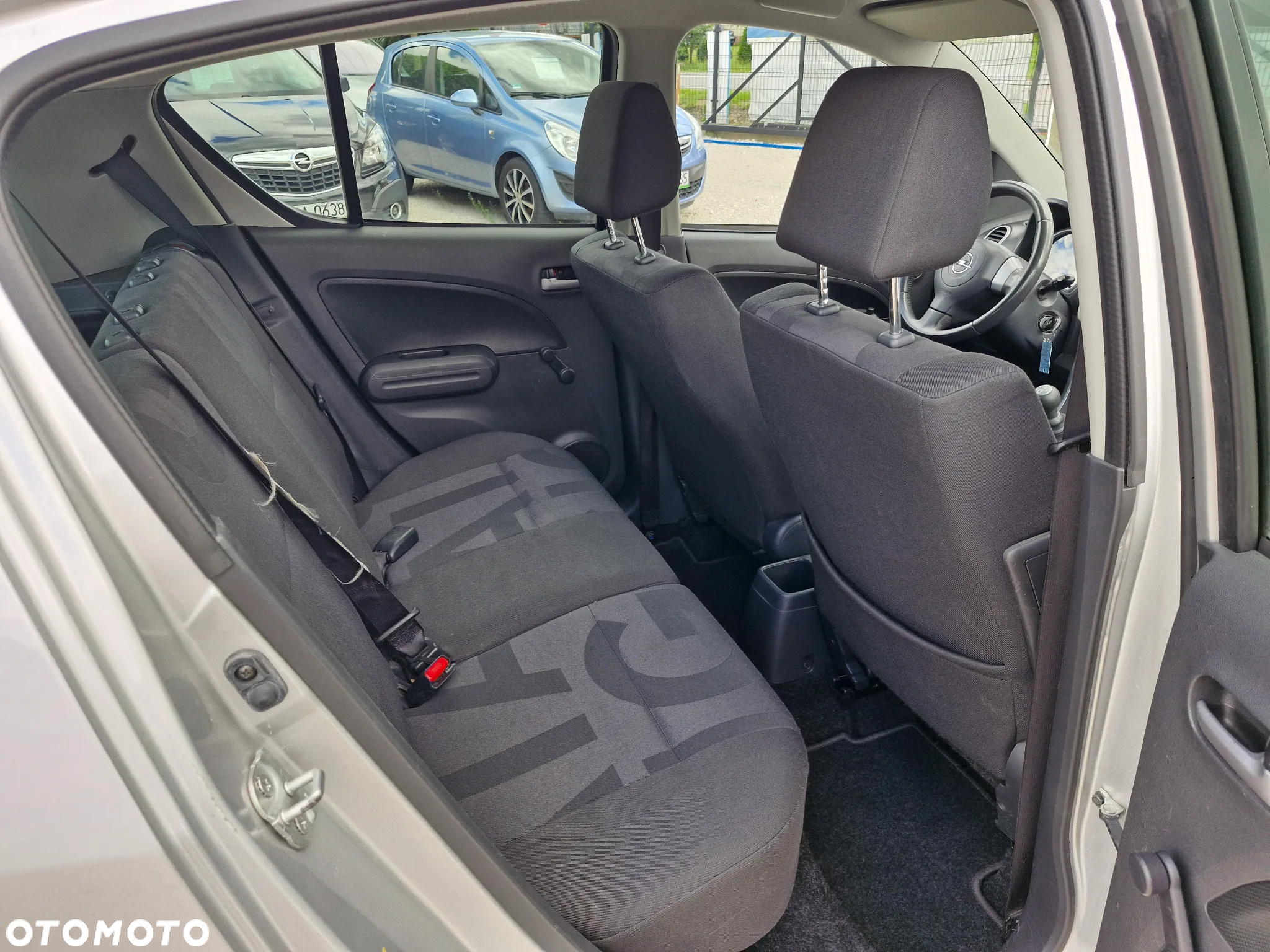 Opel Agila - 18