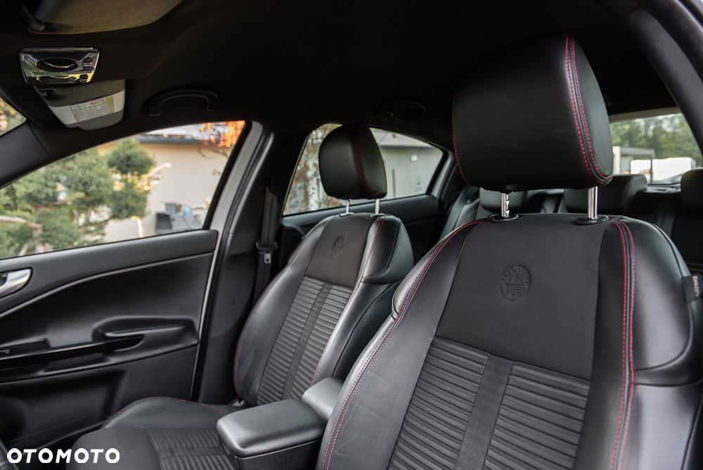 Alfa Romeo Giulietta 2.0 JTDM 20V TCT Speciale - 22