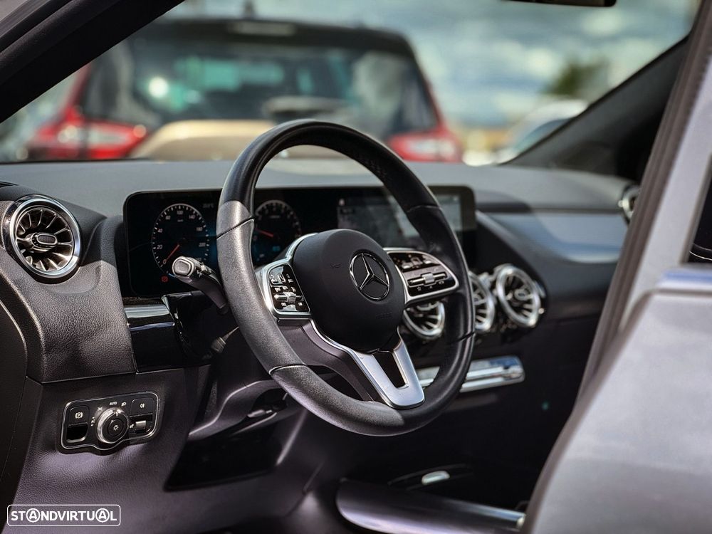 Mercedes-Benz GLA 250 - 8