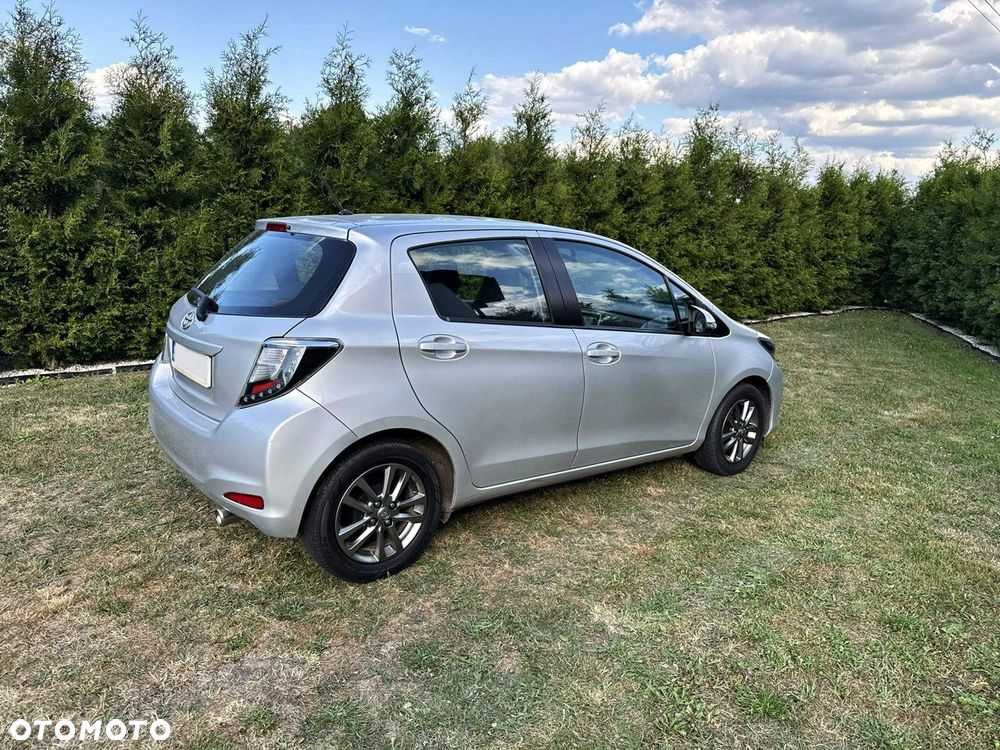 Toyota Yaris 1.33 VVT-i Edition 2014 - 5
