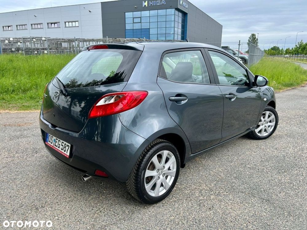 Mazda 2 - 6