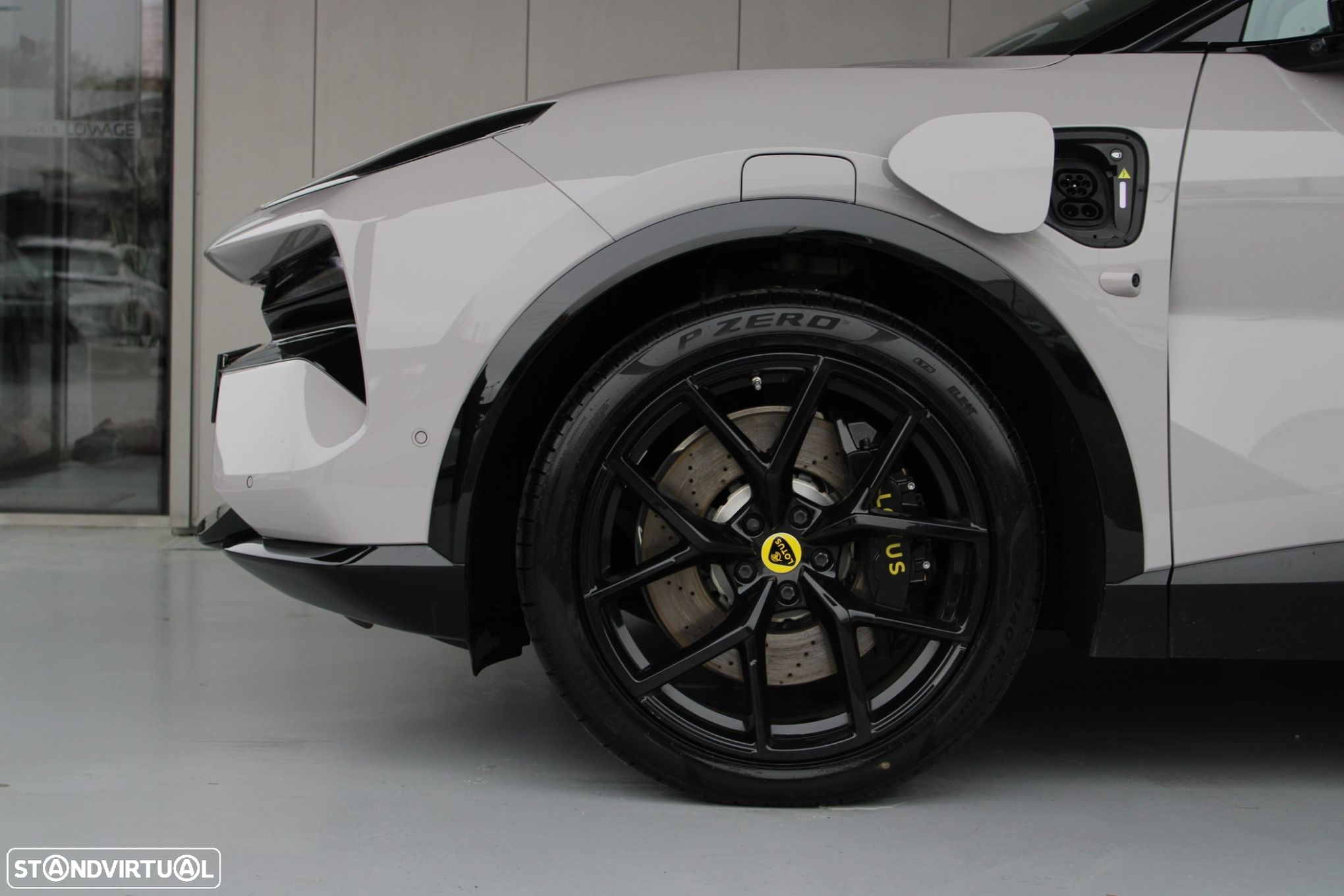 Lotus Eletre - 39