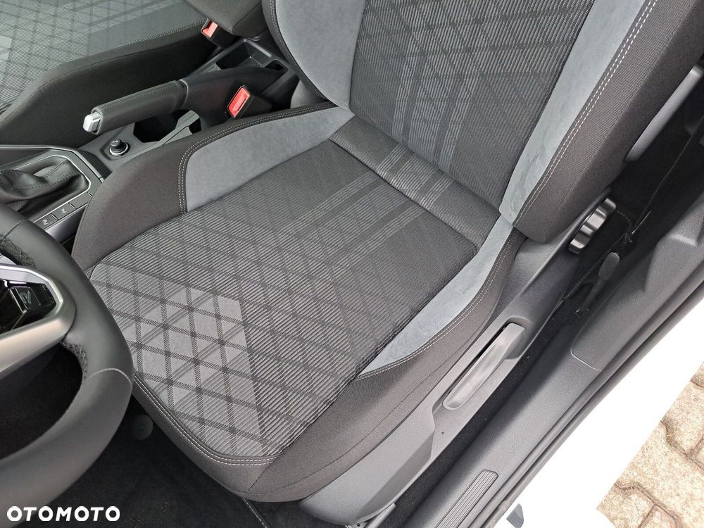 Volkswagen Polo - 13
