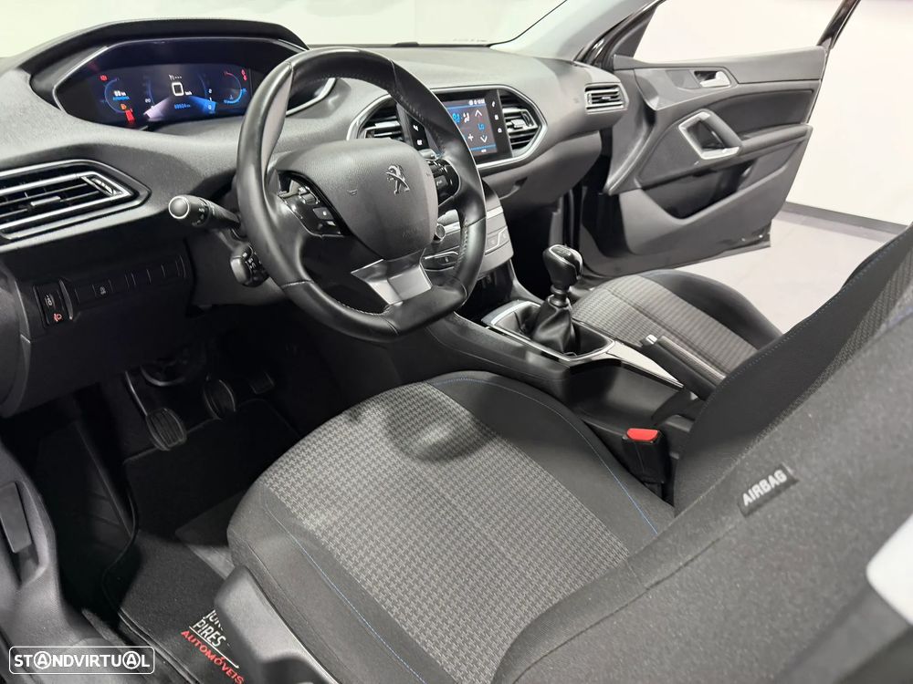 Peugeot 308 SW 1.5 BlueHDi Style - 19