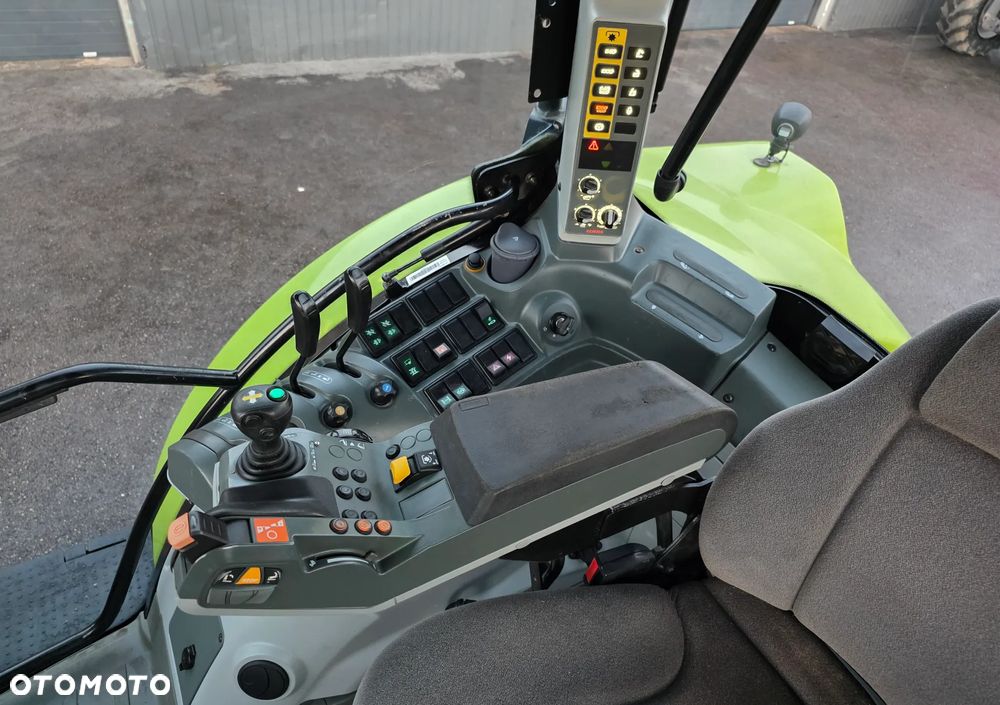 Claas Arion 530 Cis - 13