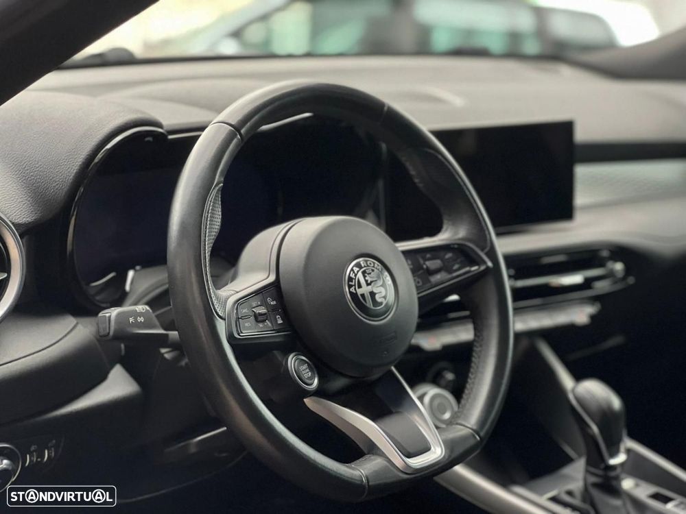 Alfa Romeo Tonale 1.3 Plug-In Hybrid TI e-AWD - 10