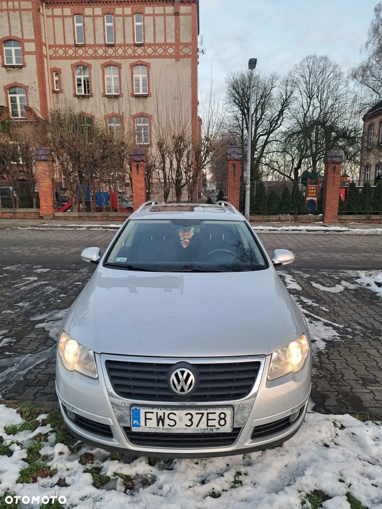 Volkswagen Passat 1.6 TDI DPF BlueMot Comfortline - 1