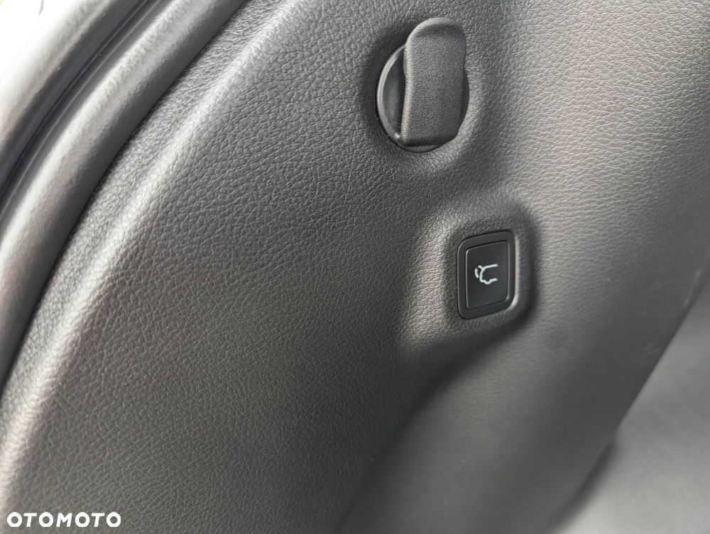 Jeep Compass - 26
