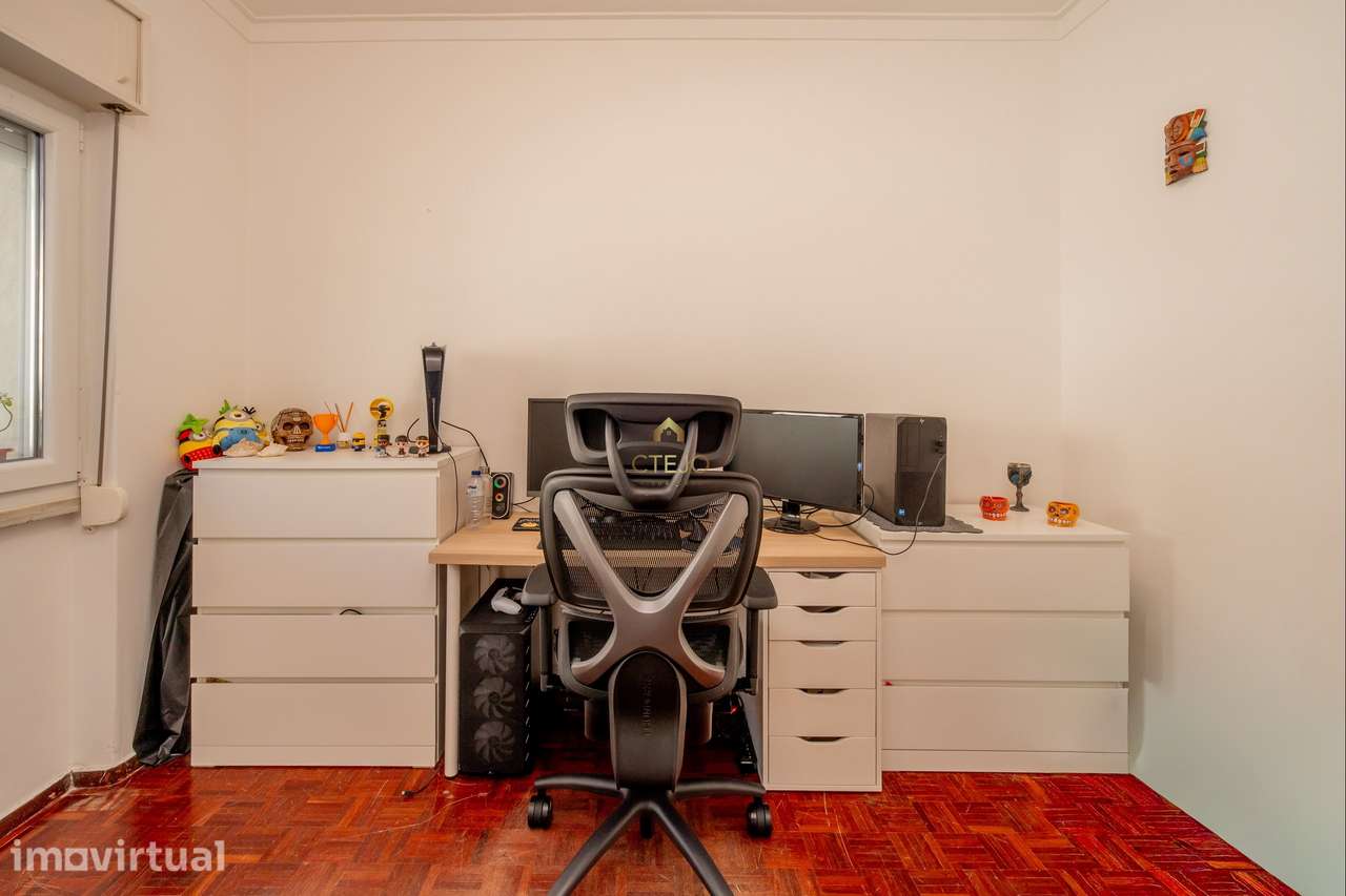 Apartamento T2 central em Sacavém - Grande imagem: 3/36