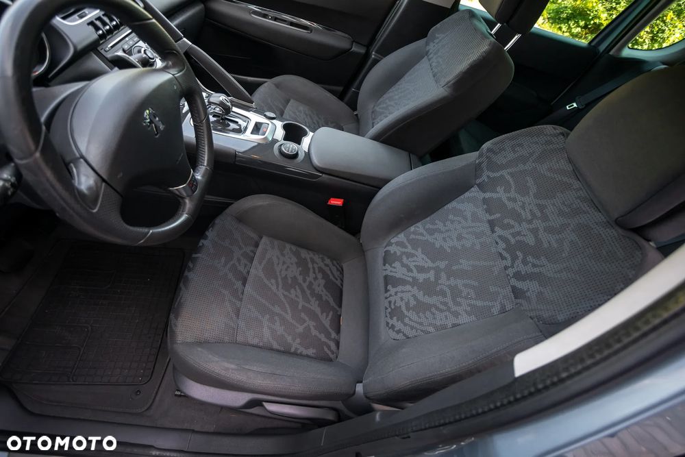 Peugeot 3008 Hybrid4 - 15