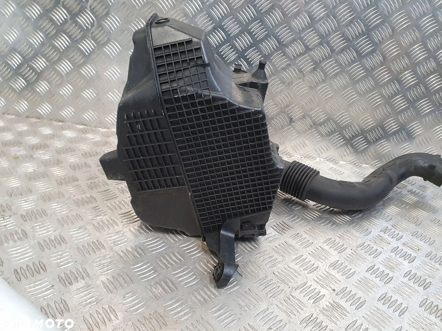Dacia Duster 2010-2017 1.5 DCI Obudowa filtróa powietrza - 2