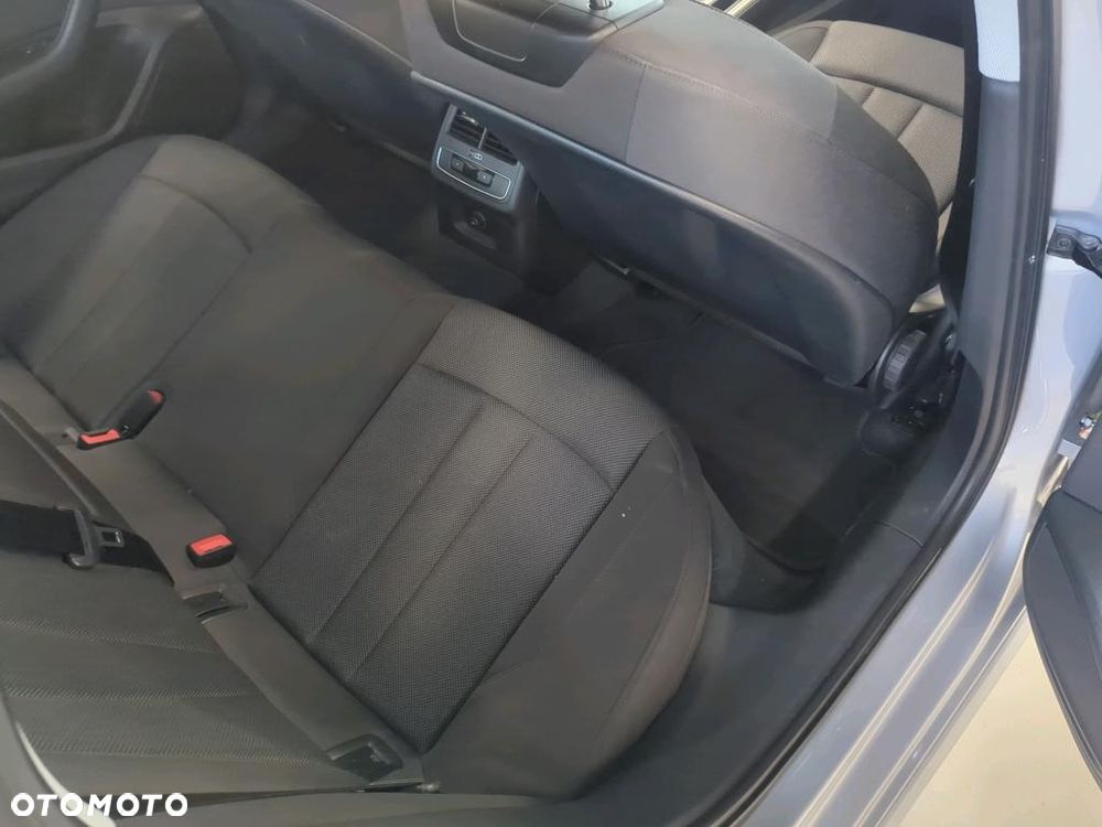 Audi A4 Limousine 35 TFSI mHEV Advanced S tronic - 18