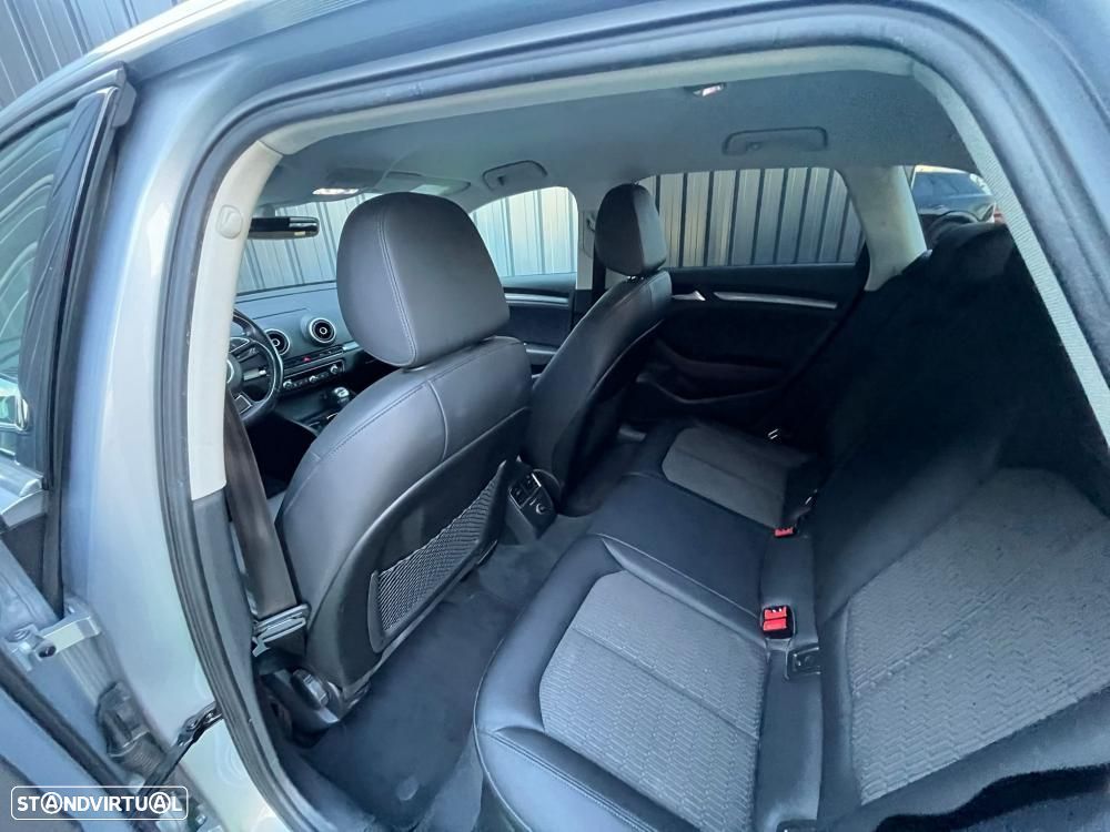 Audi A3 Sportback e-tron 1.4 TFSI Sport S tronic - 17