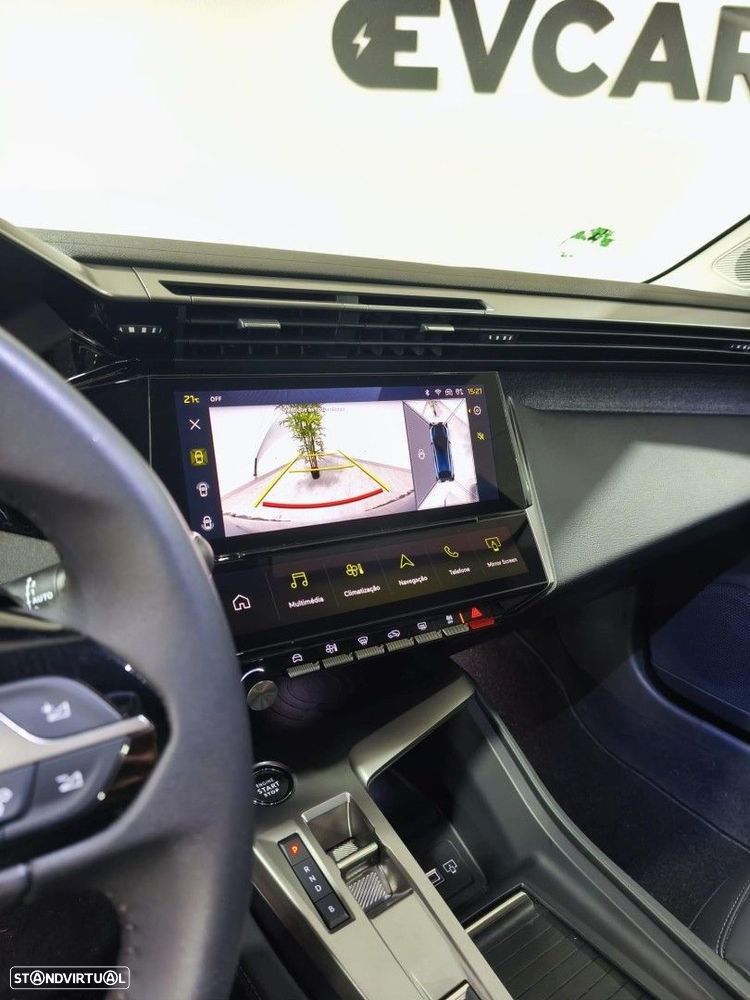 Peugeot 408 Plug-In Hybrid 180 e-EAT8 Allure - 18