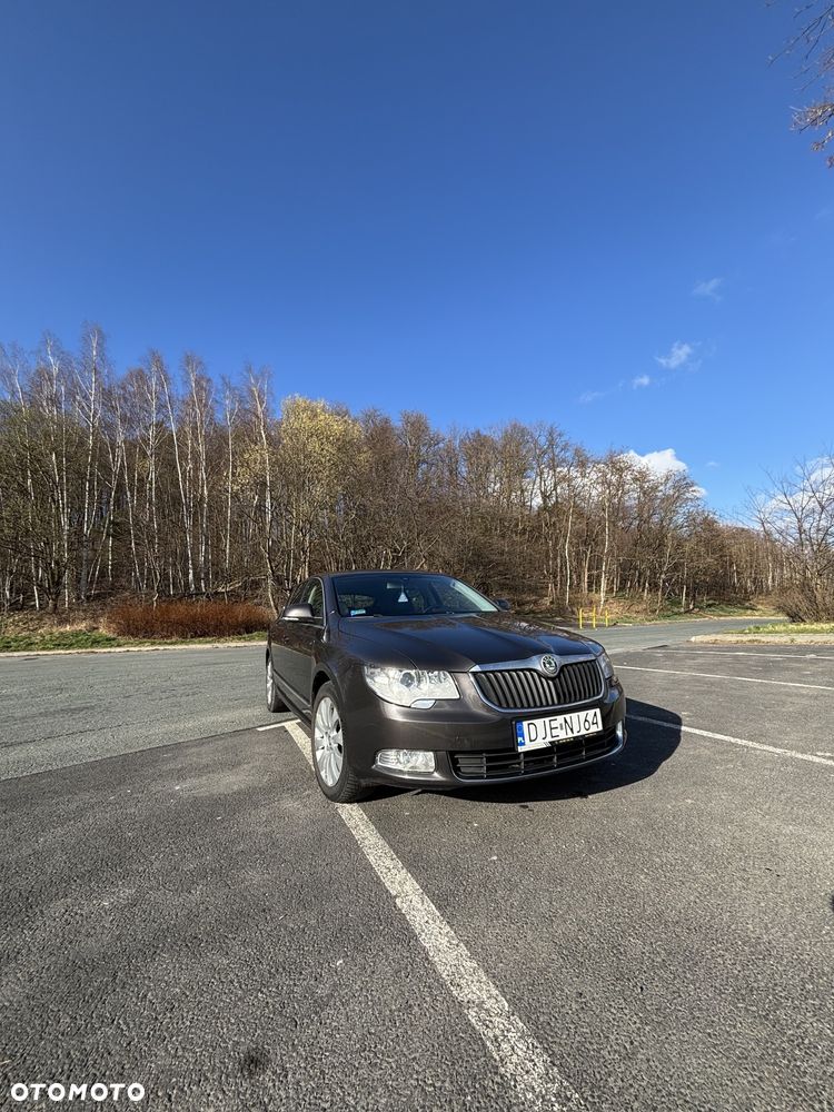 Skoda Superb 2.0 TDI Elegance DSG - 1