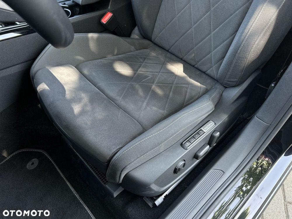 Volkswagen Golf 1.5 eTSI EVO Style DSG - 13