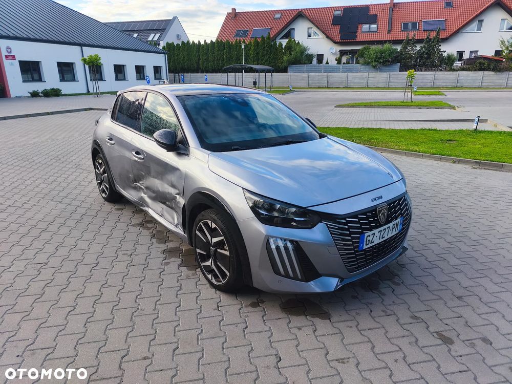 Peugeot 208 Hybrid 145 e-DSC6 GT - 12