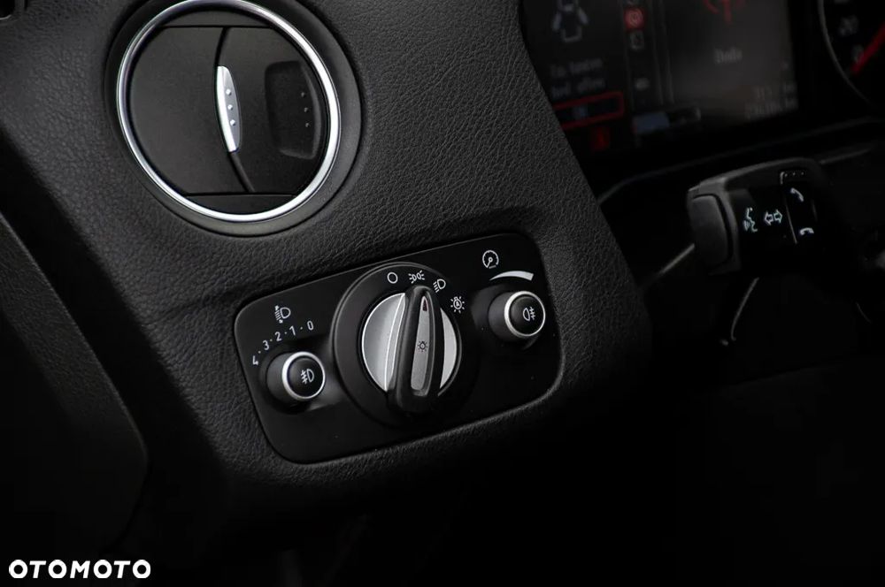 Ford Mondeo 2.0 TDCi Champions Edition - 36