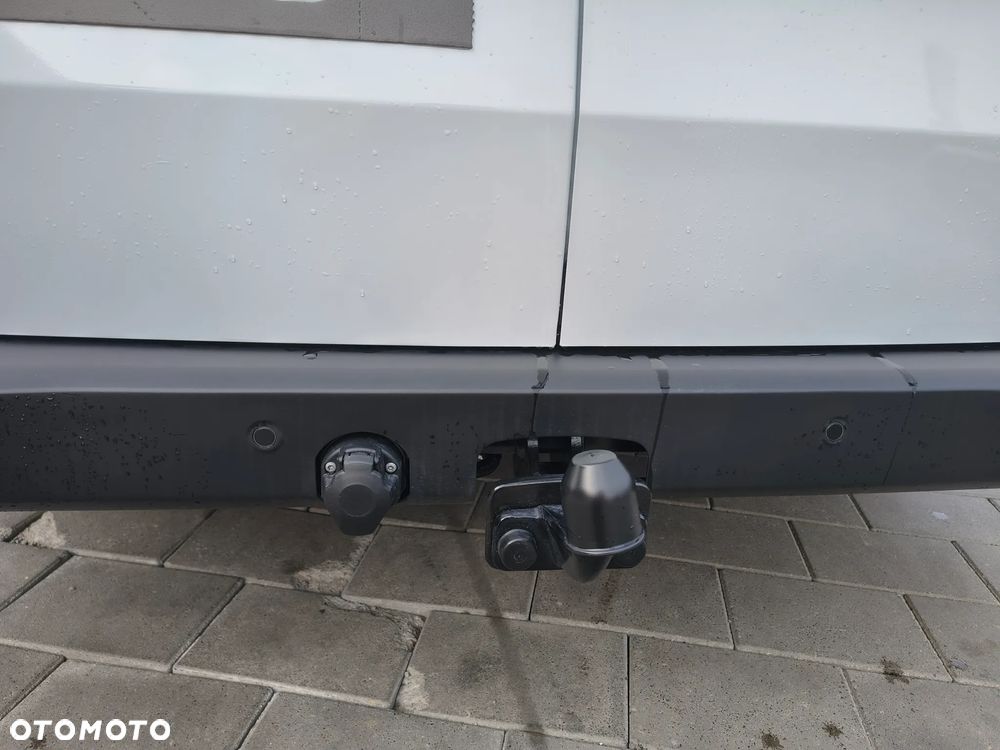 Volkswagen Transporter L2H1 Plus - 11