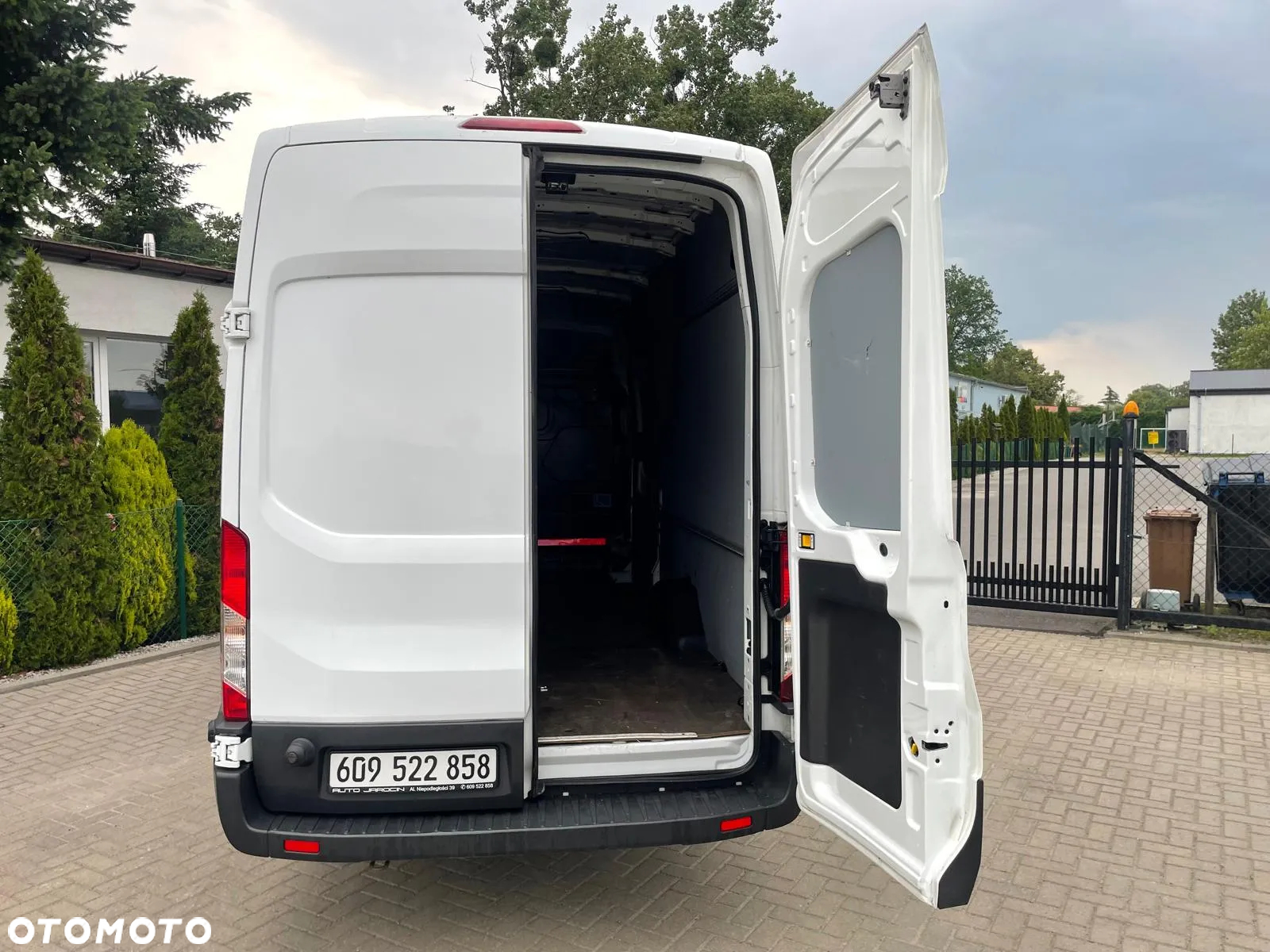 Ford Transit - 15