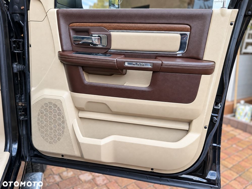 Dodge RAM 5.7 4x4 - 22