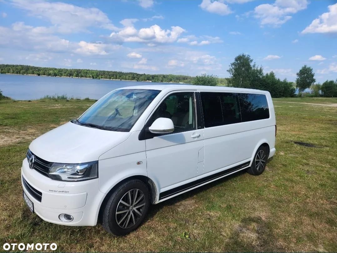 Volkswagen Multivan - 1
