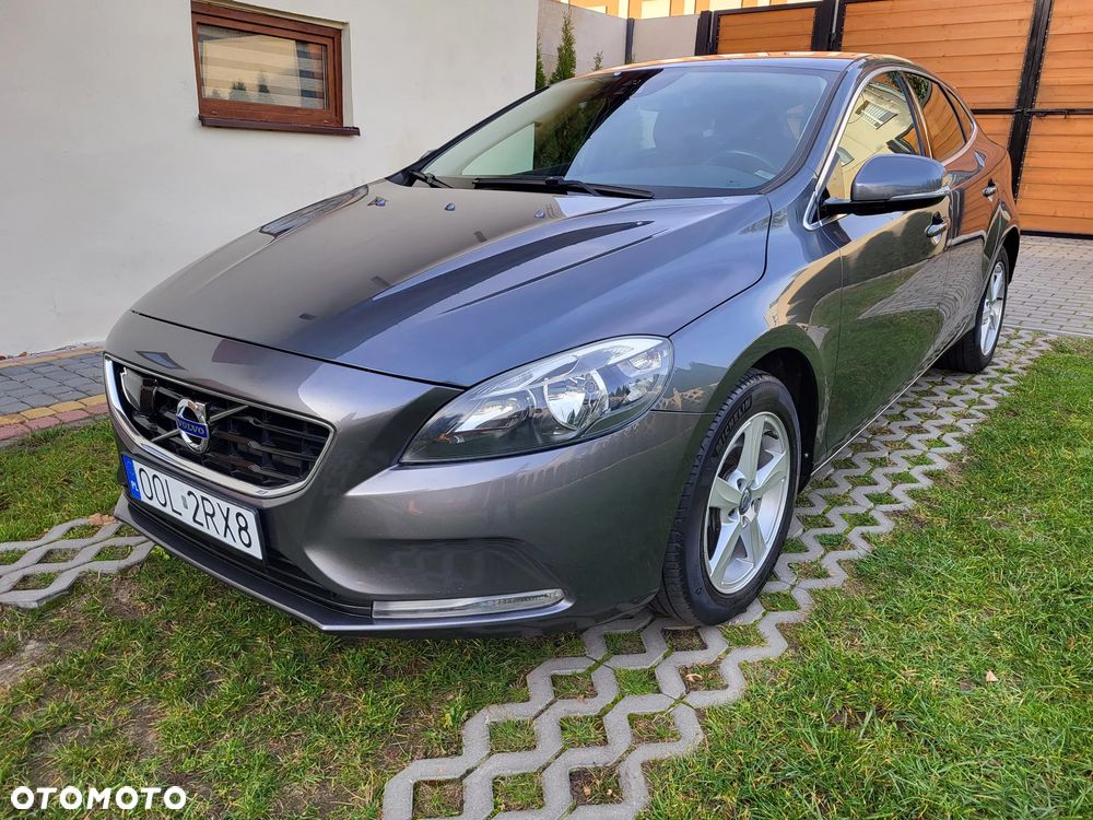 Volvo V40 D4 Momentum - 1