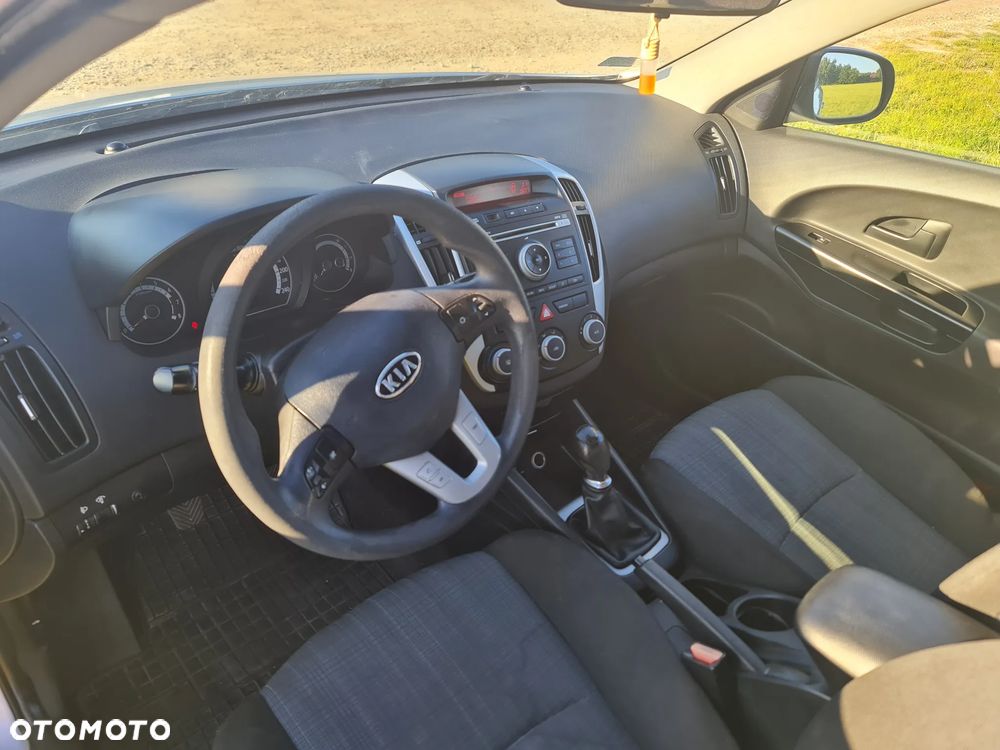 Kia Ceed 1.4 Comfort - 7
